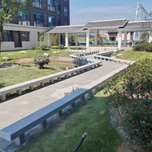 乌鲁木齐 芝麻灰小区坐凳&栏杆安装效果