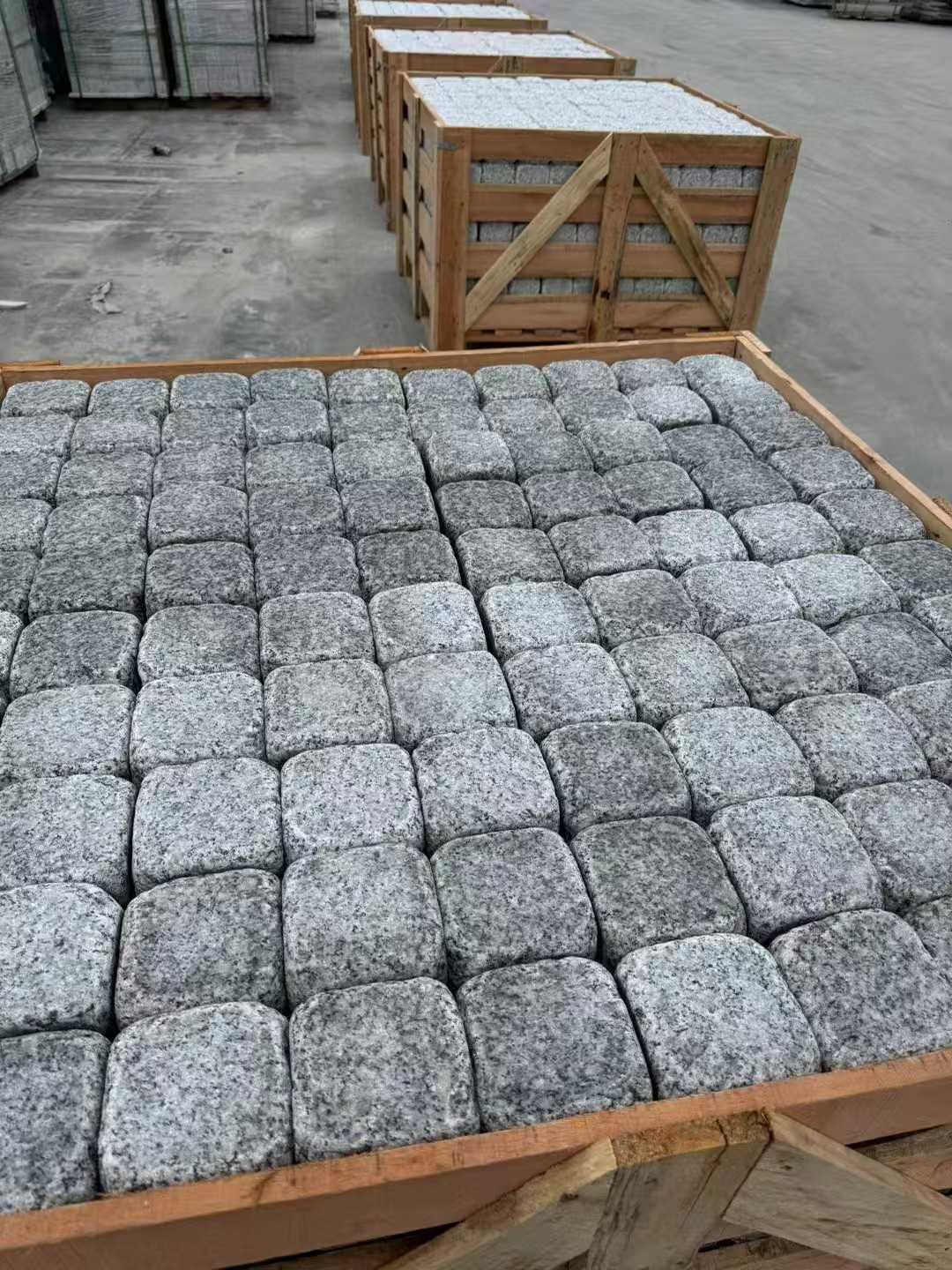 乌鲁木齐 园林景观滚石