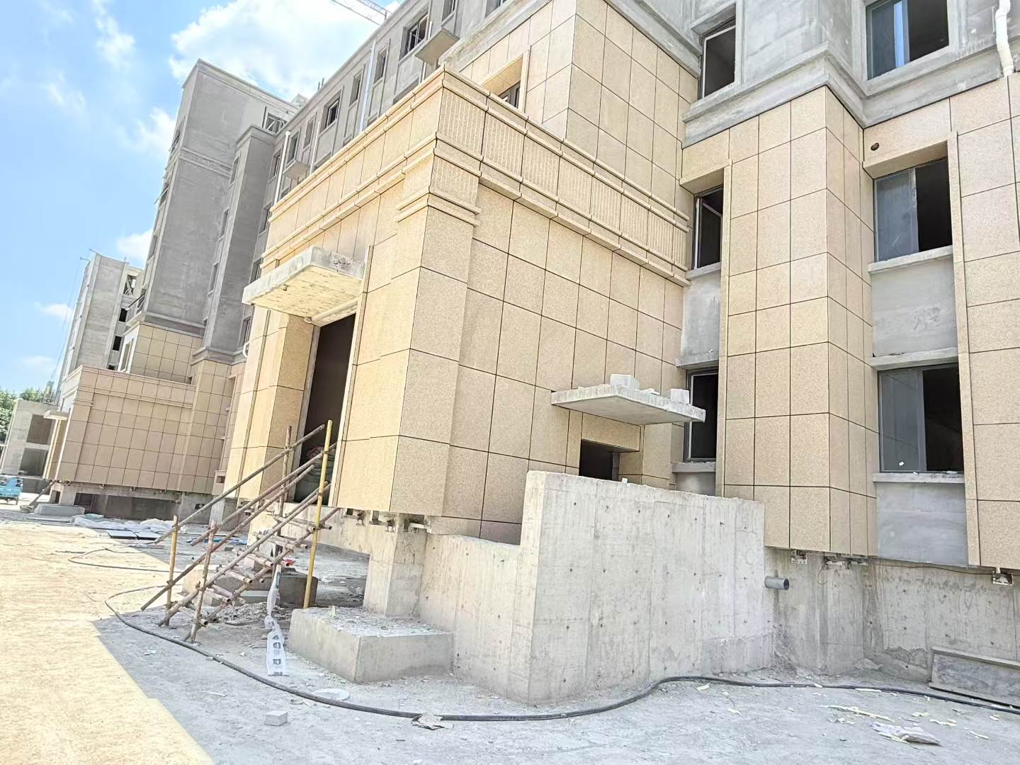 乌鲁木齐 黄金麻干挂，工地实拍