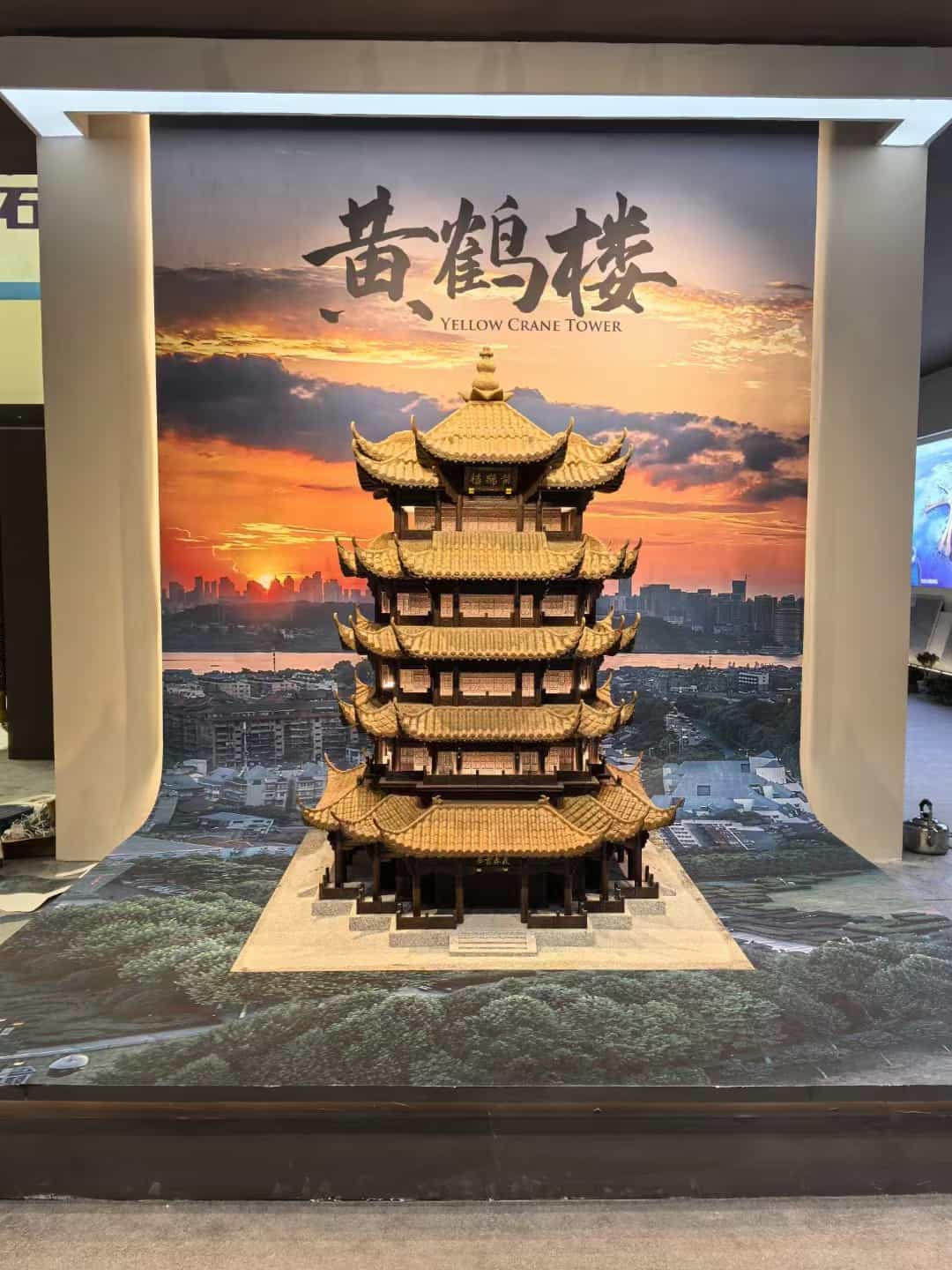 乌鲁木齐仿古石文创作品-黄鹤楼