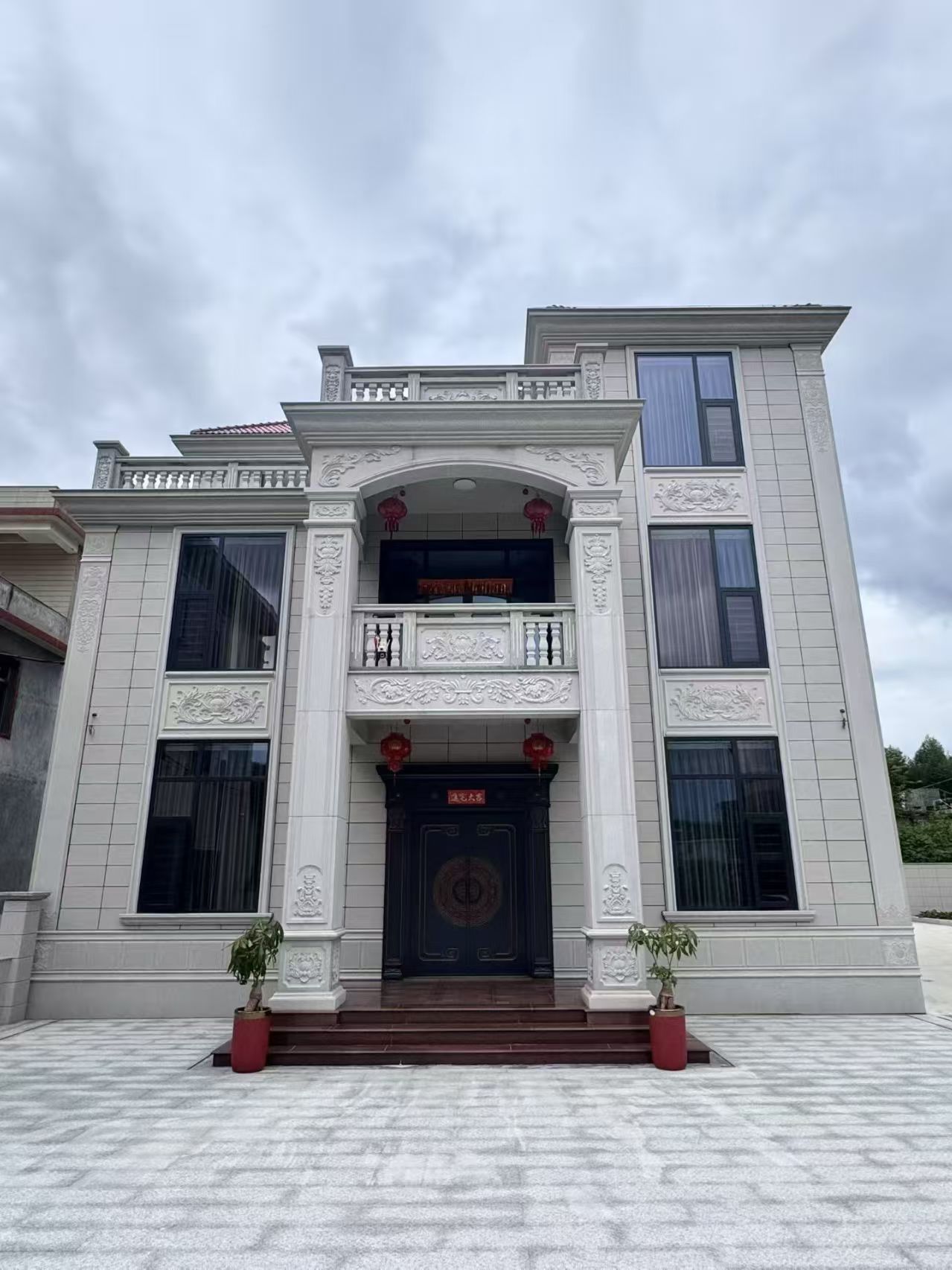 乌鲁木齐 芝麻白石材别墅干挂案例展示