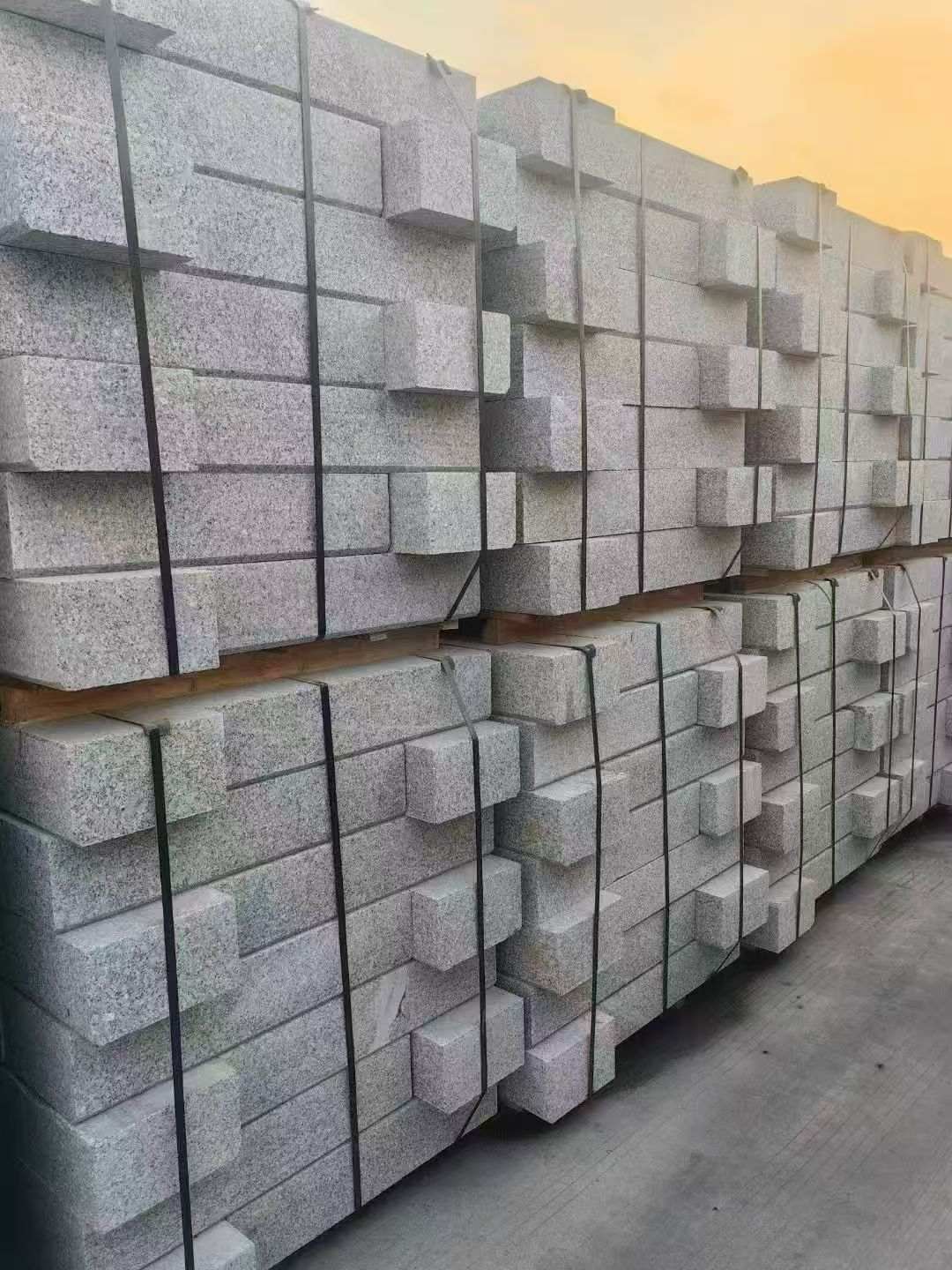 乌鲁木齐 芝麻白路沿石